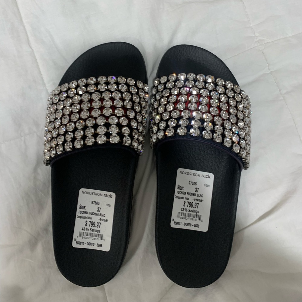 Gucci slides
